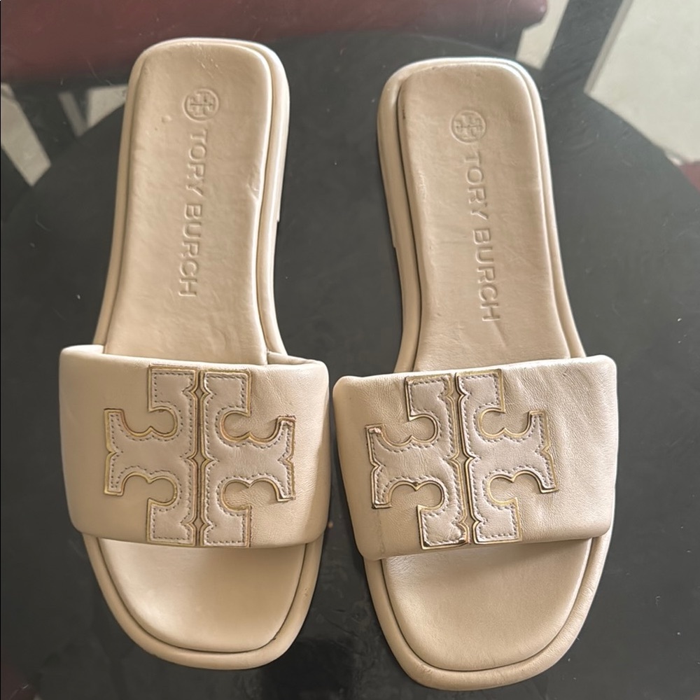 Tory Burch Cream Minimalist Slide Sandals >>>USED<<<